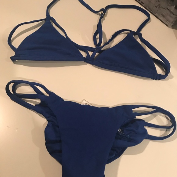 Blue Life Hypnotic Bikini Set - Picture 2 of 3